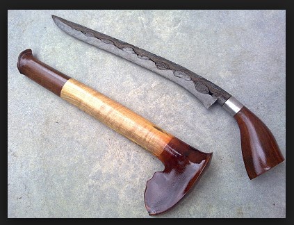 Senjata Tradisional Jambi “Badik Tumbuk Lada”.
